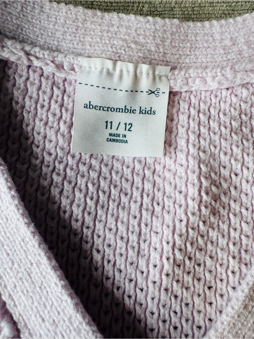 Abercrombie Kids Girls Pink Knit Sweater Vest Gold Buttons Size 11/12 - Picture 3 of 7